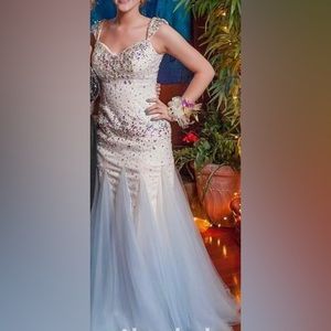 GLOW Prom Dress
